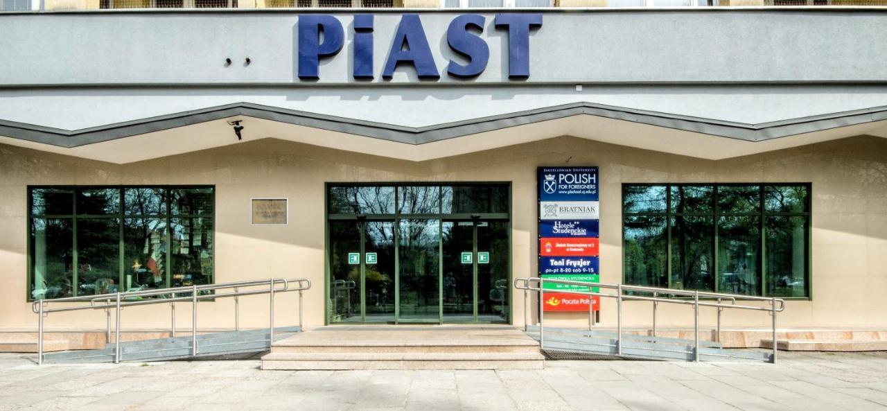 Piast Hotele Studenckie Krakau Exterior foto